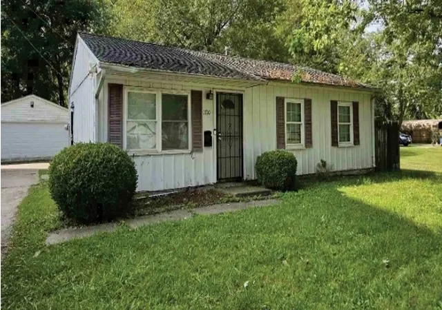 Homes for sale in Danville, IL | 1710 E English St, Danville, IL 61832 | MLS# 12690282