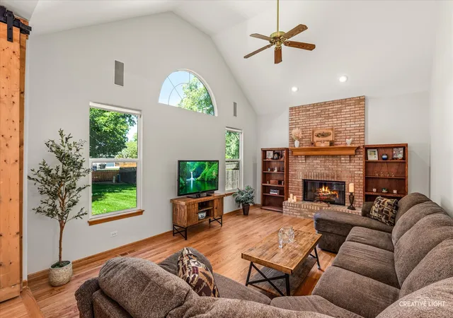 2nd image of 2605 Overlook Ct, Yorkville, IL 60560 | MLS# 12690284