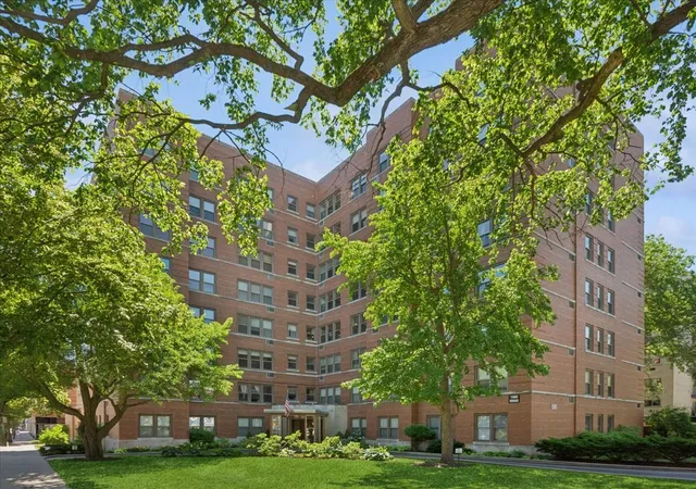 1st image of 1585 Ridge Ave #309, Evanston, IL 60201 | MLS# 12690291