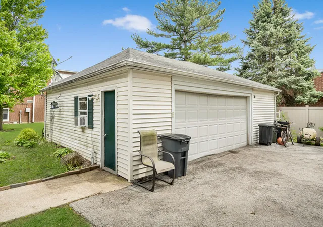 Homes for sale in Bourbonnais, IL | 5172 E Center St, Bourbonnais, IL 60914 | MLS# 12690319