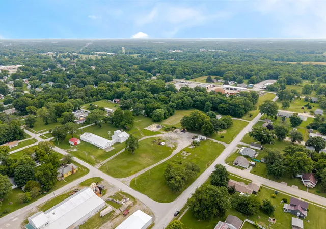 Homes for sale in Salem, IL | Lot 1 S Washington St, Salem, IL 62881 | MLS# 12690344