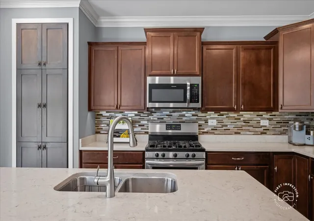 Photo 3 of Multi family home for sale at 318 Sussex Ln, North Aurora, IL 60542 | MLS# 12690353 | Listing updated on 2026-10-05