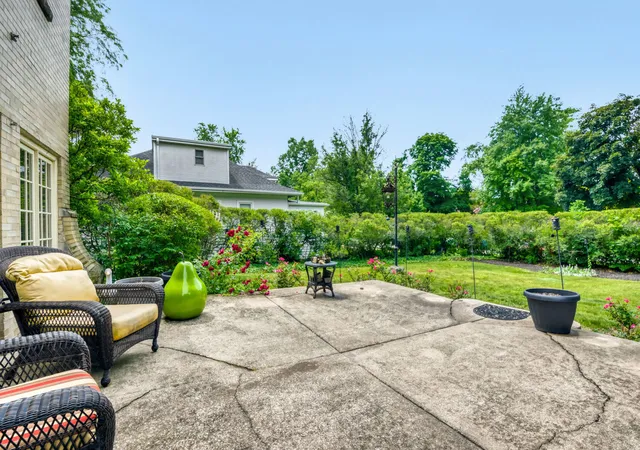 Photo 4 of Single family home for sale at 9101 S Hoyne Ave, Chicago, IL 60643 | MLS# 12690357 | Listing updated on 2026-09-17