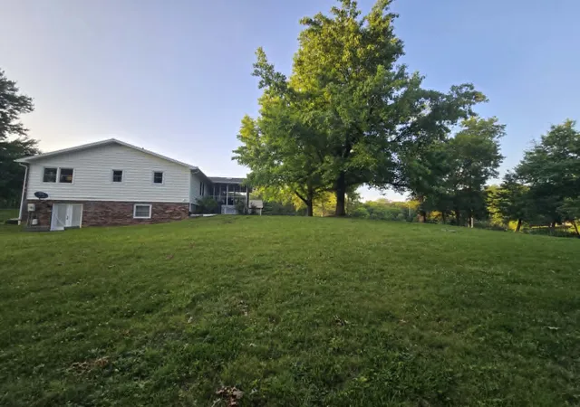 Homes for sale in Mt Vernon, IL | 15680 N Cooks Dr, Mt Vernon, IL 62864 | MLS# 12690376