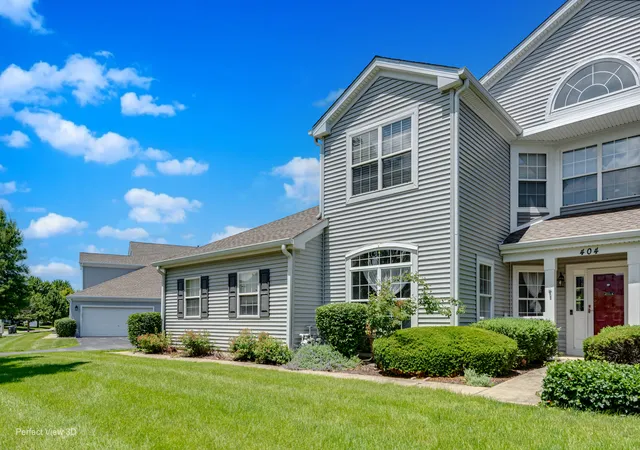 Homes for sale in Oswego, IL | 404 Cascade Ln #404, Oswego, IL 60543 | MLS# 12690379