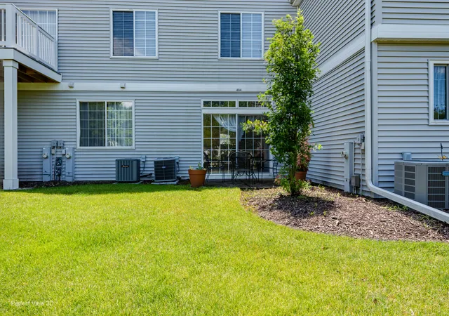 Homes for sale in Oswego, IL | 404 Cascade Ln #404, Oswego, IL 60543 | MLS# 12690379