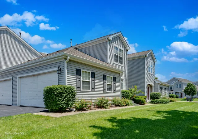 Homes for sale in Oswego, IL | 404 Cascade Ln #404, Oswego, IL 60543 | MLS# 12690379