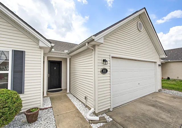 Homes for sale in Champaign, IL | 711 Lauterbur Ln, Champaign, IL 61822 | MLS# 12690380