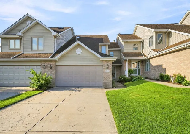 Photo 2 of Townhouse for sale at 150 Harper Ln, Lemont, IL 60439 | MLS# 12690424 | Listing updated on 2026-10-07