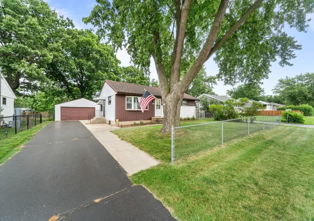 Homes for sale in Machesney Park, IL | 1006 Copper Dr, Machesney Park, IL 61115 | MLS# 12690436