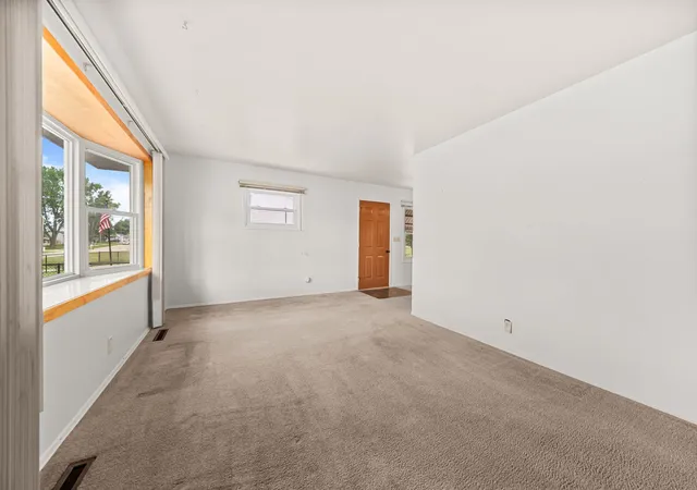 Homes for sale in Machesney Park, IL | 1006 Copper Dr, Machesney Park, IL 61115 | MLS# 12690436
