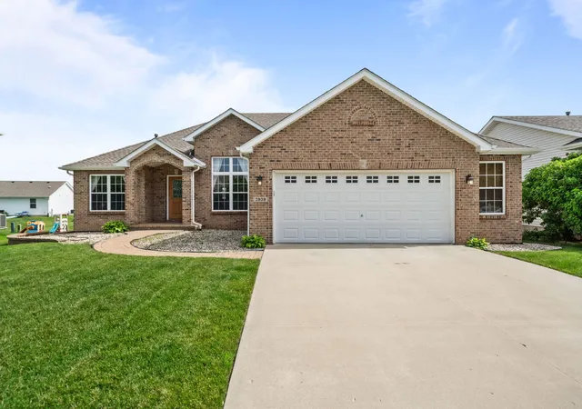 Homes for sale in Machesney Park, IL | 2939 Vaughndale Dr, Machesney Park, IL 61115 | MLS# 12690448