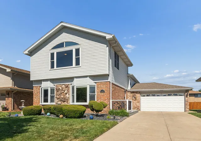 4th image of 16967 82Nd Ave, Tinley Park, IL 60477 | MLS# 12690451
