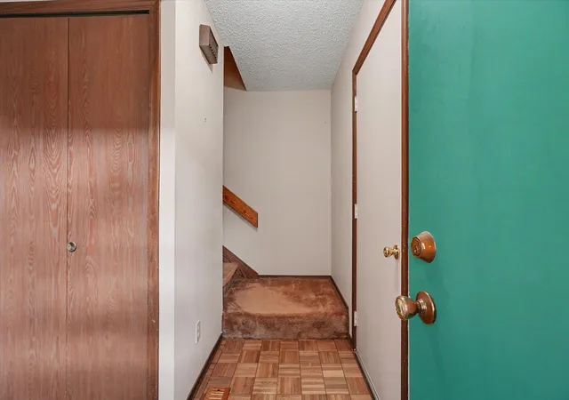 Homes for sale in Champaign, IL | 1214 Lancaster Dr #1214, Champaign, IL 61821 | MLS# 12690469