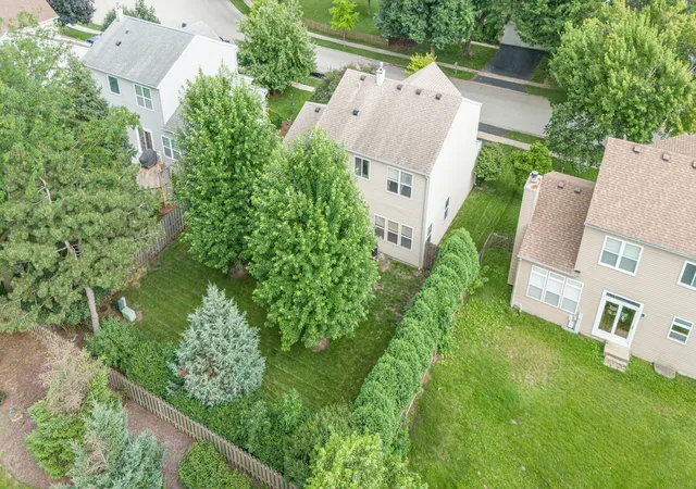 4th image of 1944 Woodhaven Dr, Bartlett, IL 60103 | MLS# 12690484