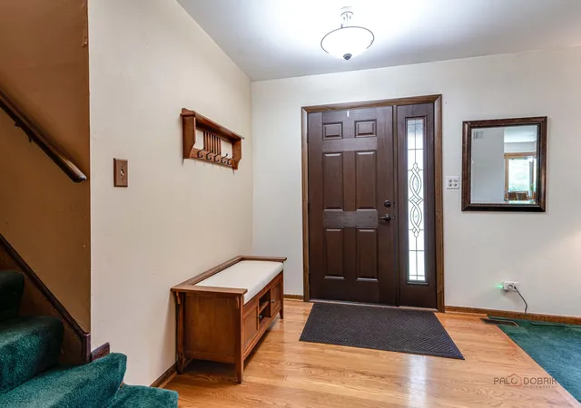 Homes for sale in Schaumburg, IL | 820 Long Meadow Dr, Schaumburg, IL 60193 | MLS# 12690499