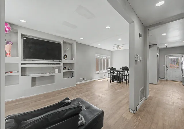 2nd image of 848 N Lawler Ave, Chicago, IL 60651 | MLS# 12690545