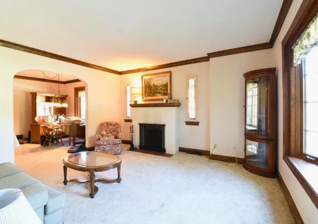 Photo 3 of Single family home for sale at 8502 Parkview Ave, Brookfield, IL 60513 | MLS# 12690548 | Listing updated on 2026-08-24
