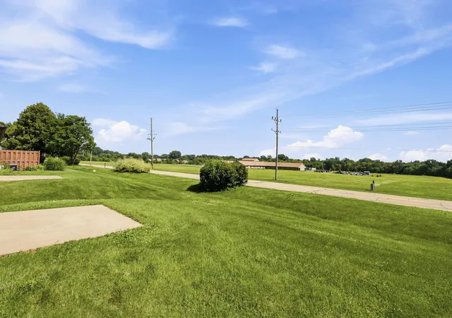 Homes for sale in Sterling, IL | 905A Coventry Ln, Sterling, IL 61081 | MLS# 12690565