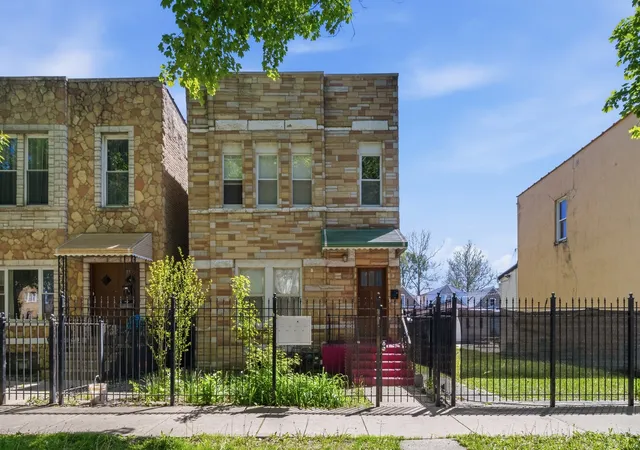 Homes for sale in Chicago, IL | 3505 W Le Moyne St, Chicago, IL 60651 | MLS# 12690577