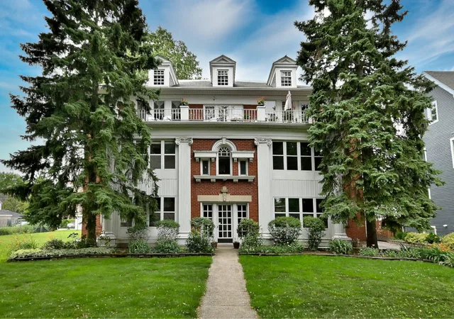Homes for sale in Oak Park, IL | 113 S Scoville Ave #1S, Oak Park, IL 60302 | MLS# 12690590