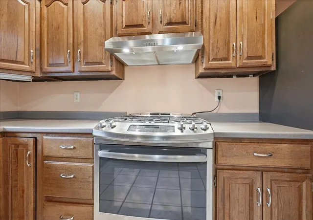 image of 404 Clayton Dr, Watseka, IL 60970 | MLS# 12690597