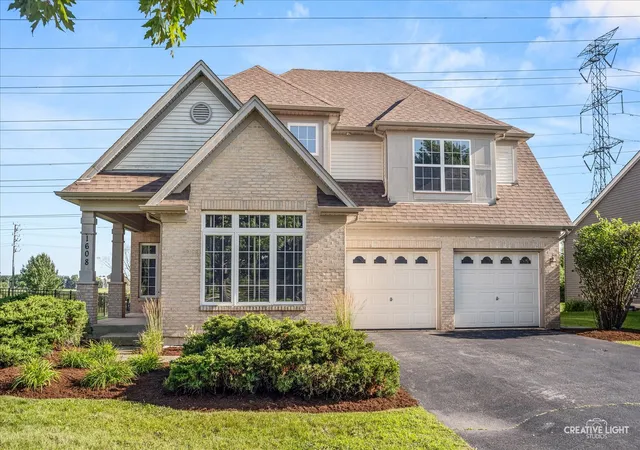 Homes for sale in North Aurora, IL | 1608 Hearthstone Ln, North Aurora, IL 60542 | MLS# 12690605