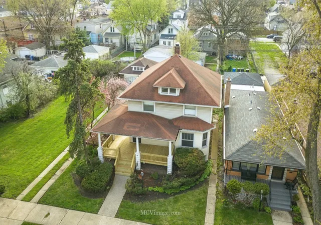 2nd image of 10130 S Lowe Ave, Chicago, IL 60628 | MLS# 12690606