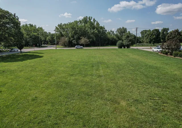 7th image of 3001 Theodore St, Joliet, IL 60435 | MLS# 12690646