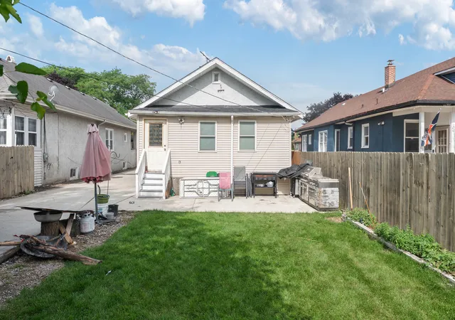 15th image of 1329 S 12th Ave, Maywood, IL 60153 | MLS# 12690650