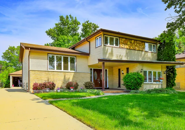 1st image of 1413 N Burning Bush Ln, Mount Prospect, IL 60056 | MLS# 12690651