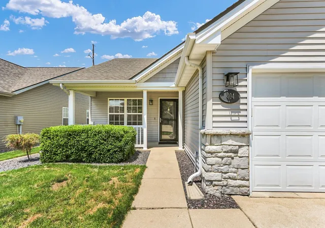 image of 404 Lauterbur Ln, Champaign, IL 61822 | MLS# 12690670