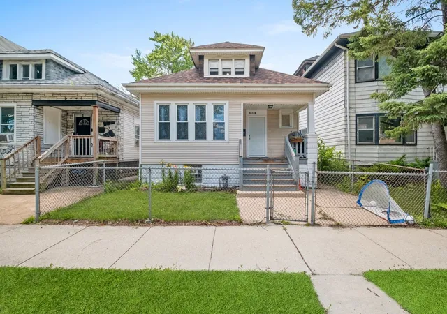 1st image of 10724 S Prairie Ave, Chicago, IL 60628 | MLS# 12690680