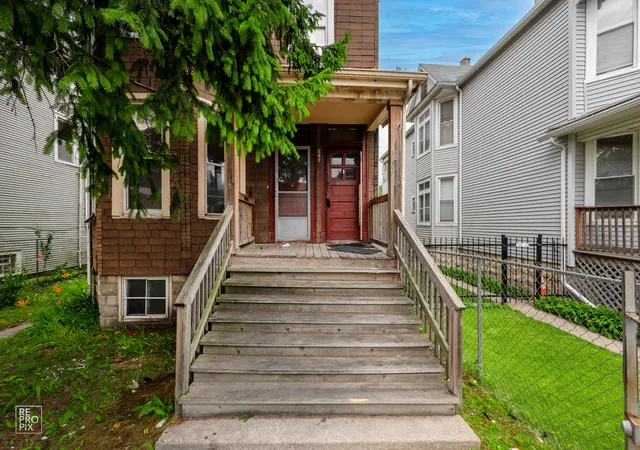 1st image of 928 N Parkside Ave, Chicago, IL 60651 | MLS# 12690747