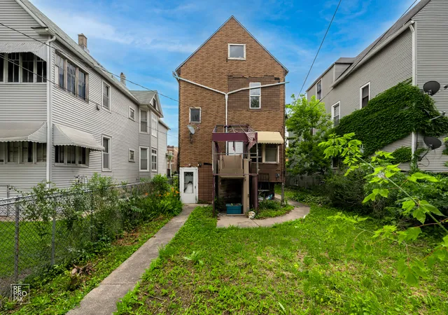 15th image of 928 N Parkside Ave, Chicago, IL 60651 | MLS# 12690747