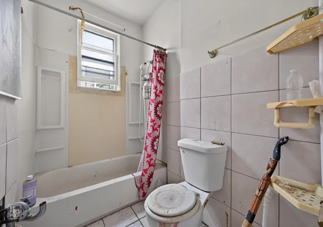 4th image of 928 N Parkside Ave, Chicago, IL 60651 | MLS# 12690747