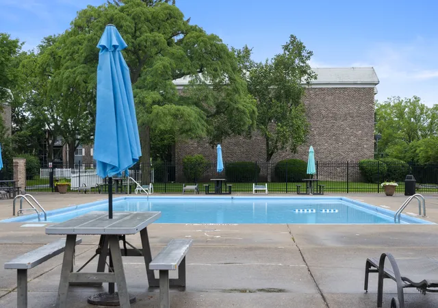 Homes for sale in Arlington Heights, IL | 1627 N Windsor Dr #305, Arlington Heights, IL 60004 | MLS# 12690765