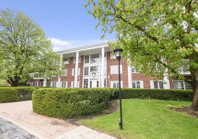 1st image of 3427 Vollmer Rd #309, Flossmoor, IL 60422 | MLS# 12690773