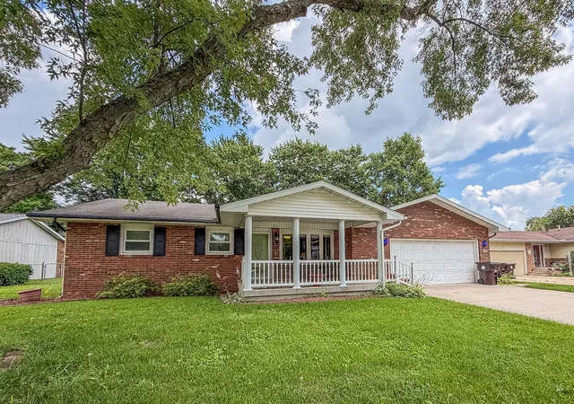 Photo 1 of Single family home for sale at 1020 Illinois Dr, Rantoul, IL 61866 | MLS# 12690774 | Listing updated on 2026-08-31