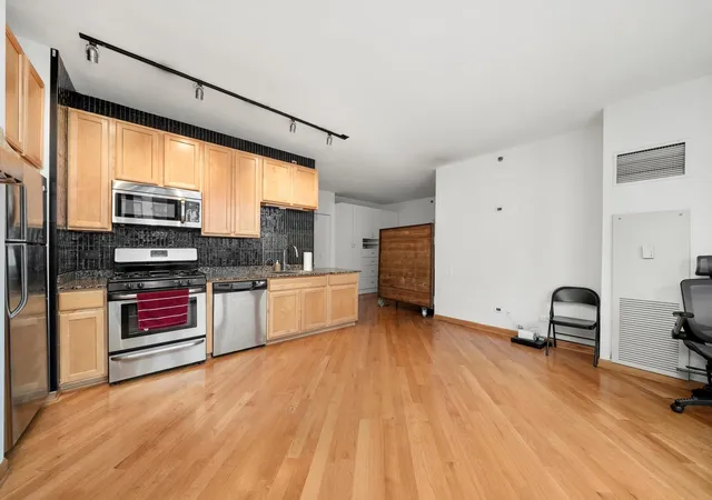 Homes for sale in Chicago, IL | 210 S Desplaines St #908, Chicago, IL 60661 | MLS# 12690776