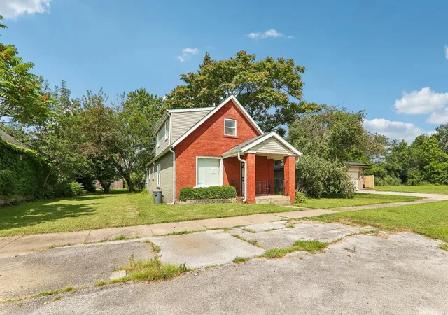 Photo 1 of Single family home for sale at 14248 Honore Ave, Dixmoor, IL 60426 | MLS# 12690802 | Listing updated on 2026-09-24