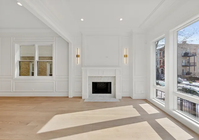 Homes for sale in Chicago, IL | 4616 N Claremont Ave, Chicago, IL 60625 | MLS# 12690843