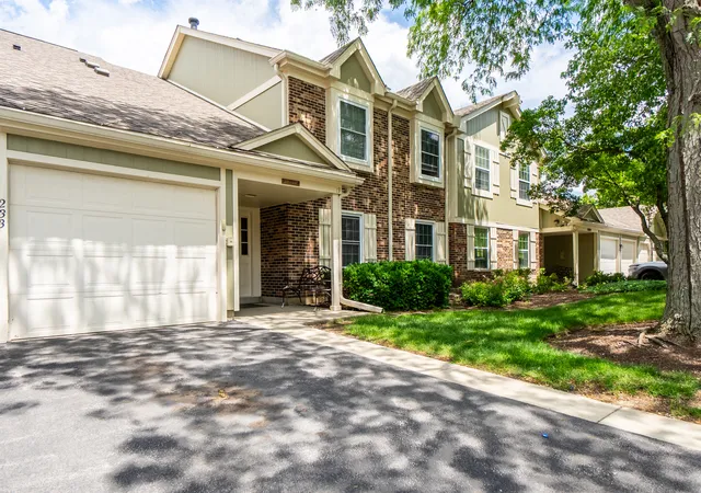Homes for sale in Buffalo Grove, IL | 233 Blossom Ct #233, Buffalo Grove, IL 60089 | MLS# 12690861
