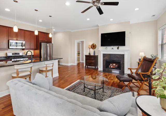 Homes for sale in Chicago, IL | 1908 W Irving Park Rd, Chicago, IL 60613
