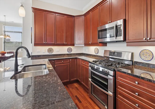 Homes for sale in Chicago, IL | 1908 W Irving Park Rd, Chicago, IL 60613