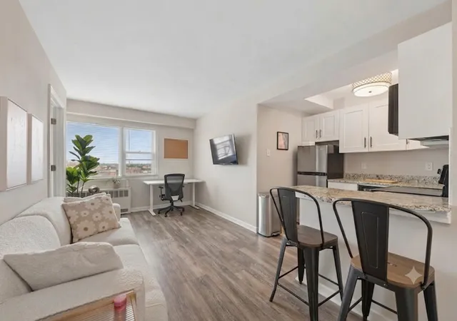 Homes for sale in Chicago, IL | 2909 N Sheridan Rd #1310, Chicago, IL 60657 | MLS# 12690884