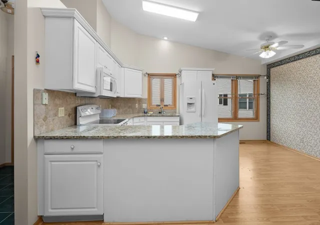Photo 4 of Townhouse for sale at 3964 Partridge Cir, Bettendorf, IA 52722 | MLS# 12690887 | Listing updated on 2026-08-11