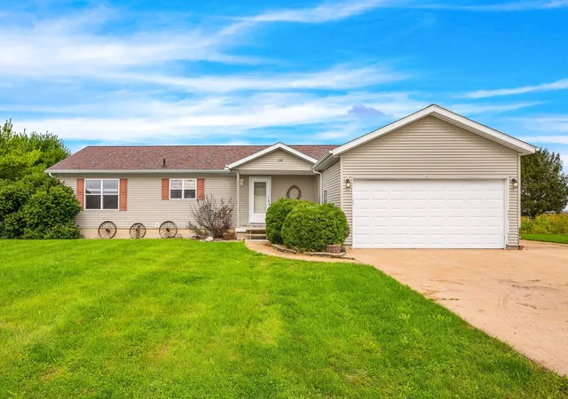 Photo 1 of Single family home for sale at 108 W Ririe Pl, Flanagan, IL 61740 | MLS# 12690895 | Listing updated on 2026-10-18