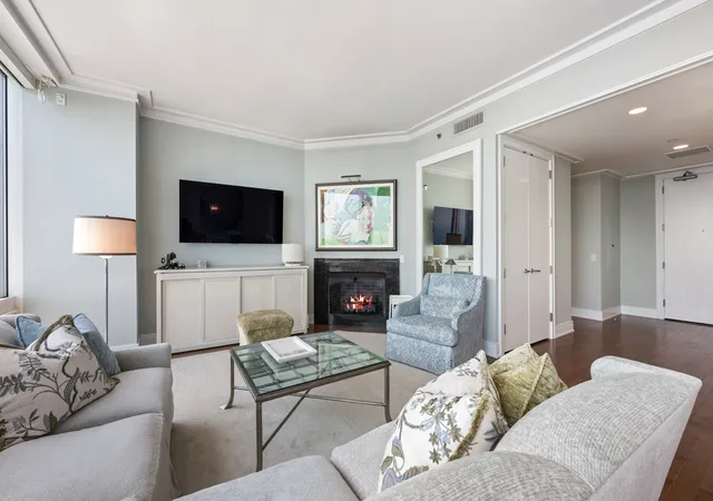 Photo 3 of Condo for sale at 401 N Wabash Ave #55F, Chicago, IL 60611 | MLS# 12690900 | Listing updated on 2026-09-01