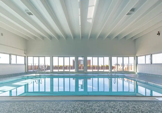 2nd image of 4170 N Marine Dr, Chicago, IL 60613